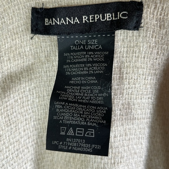 Banana Republic Women’s Shawl Black/Beige, 5% Cashmere. SOFT! - Picture 4 of 5